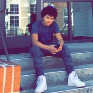 Meet your Posher, Miles